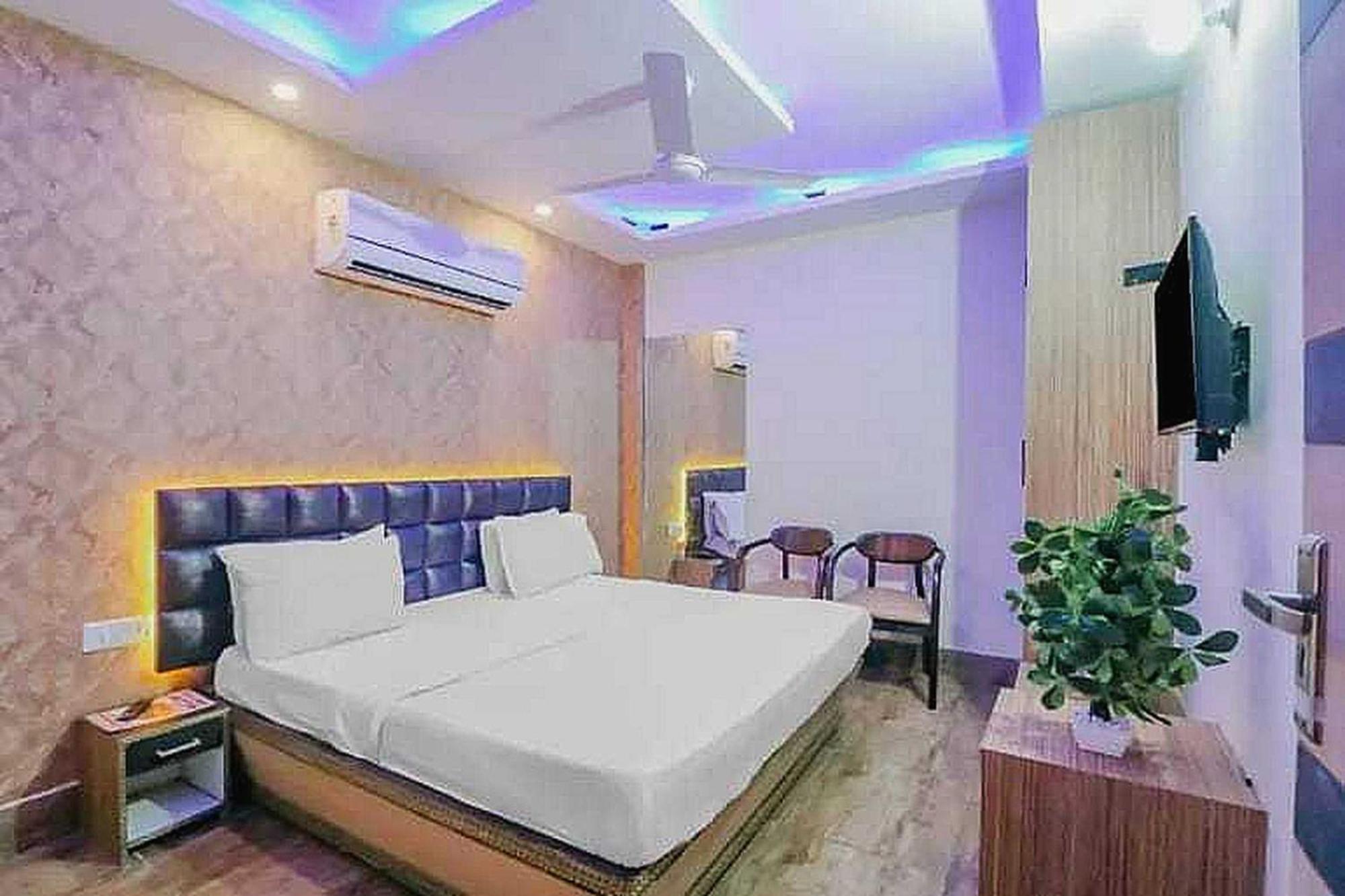 Super Hotel O Vivaan Residency Rohtak Exterior photo