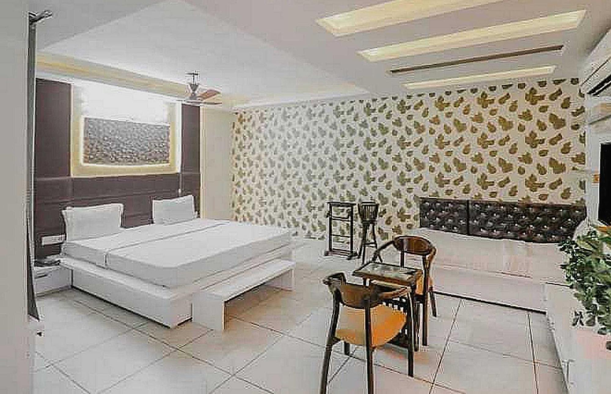 Super Hotel O Vivaan Residency Rohtak Exterior photo